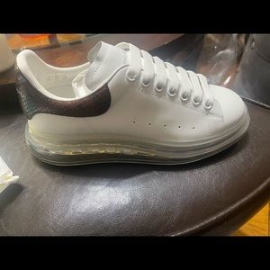 Nice shoe never worn